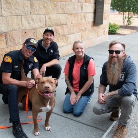 L-R: Washington State Patrol Trooper Tolen, and K9 Magnum meet with MCAS staff Caleb Taylor, Jodi Luffman, and Jordan Buck.